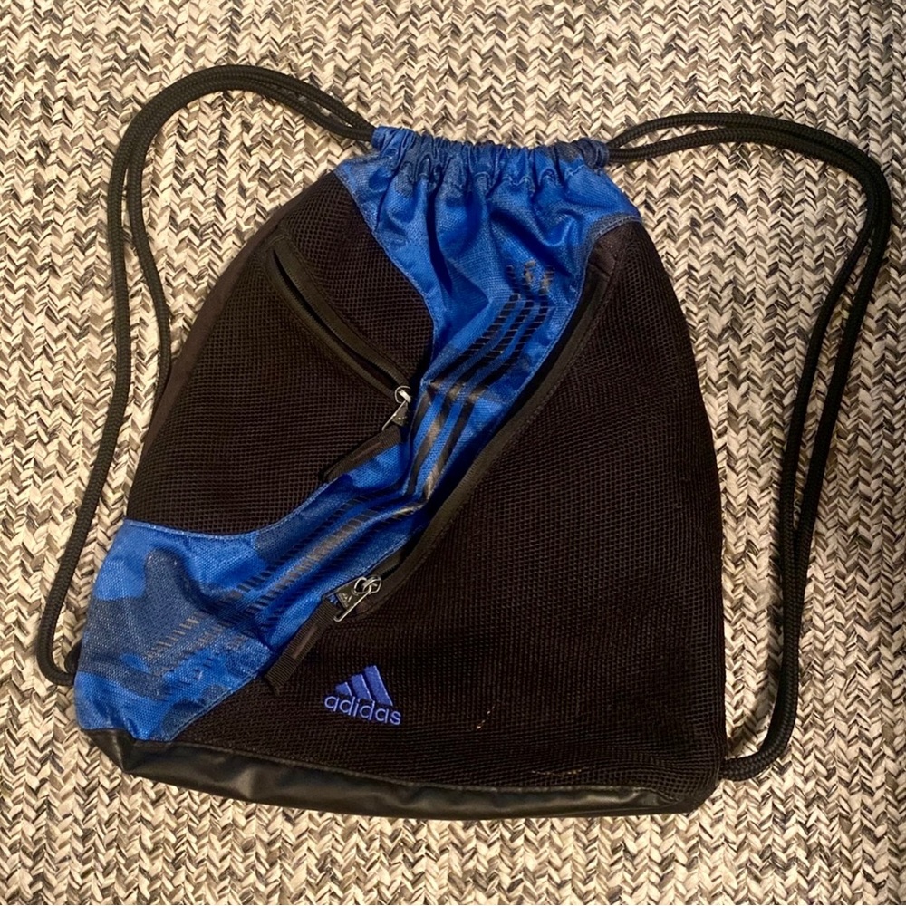 ADIDAS drawstring backpack // Black & Blue